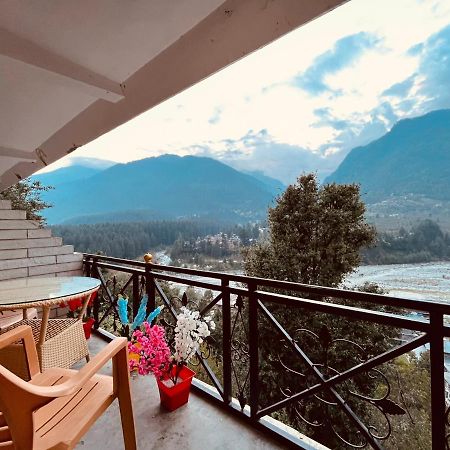 Holywood Classic-River View Resort Manāli Esterno foto