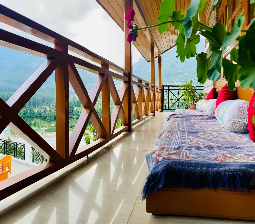 Holywood Classic-River View Resort Manāli Esterno foto