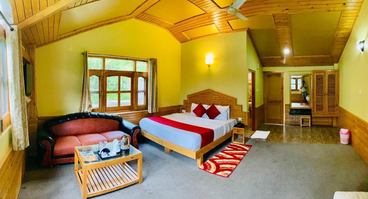 Holywood Classic-River View Resort Manāli Esterno foto