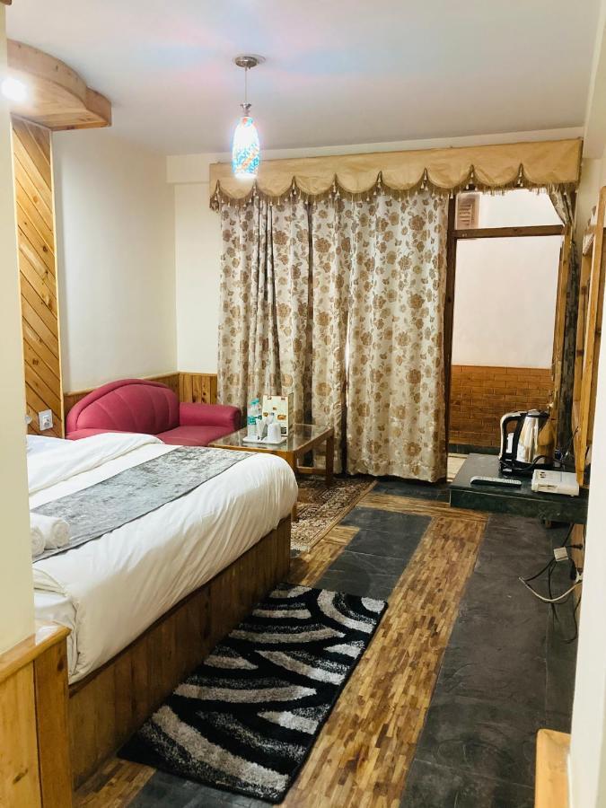 Holywood Classic-River View Resort Manāli Esterno foto