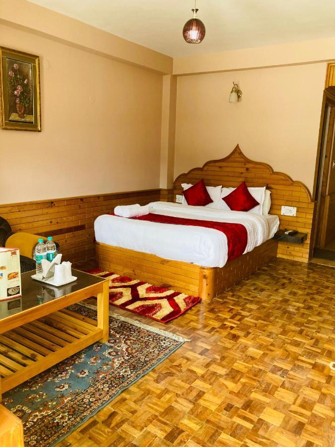 Holywood Classic-River View Resort Manāli Esterno foto